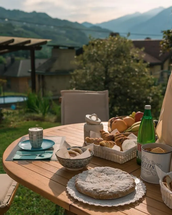 Al Chiar Di Luna B&B Valtellina Chiuro